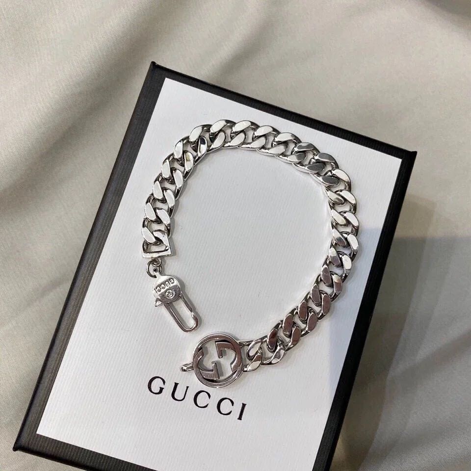 Gucci interlocking g discount bracelet in silver