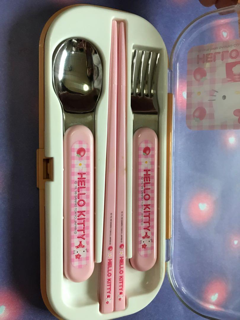 Hello kitty Fork and Spoon (Category: Weaning & Toddler Feeding) located in Quezon City. Submitted by atozmarketing (Listing ID 1027217170, Image 3). Description: Original Hello Kitty fork and spoon for girls. Made in Japan. Bought in Hong kong. .