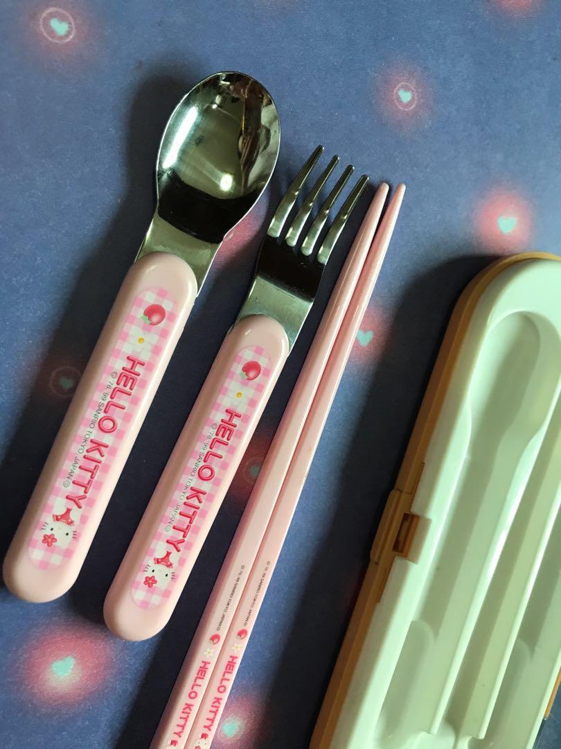 Hello kitty Fork and Spoon (Category: Weaning & Toddler Feeding) located in Quezon City. Submitted by atozmarketing (Listing ID 1027217170, Image 2). Description: Original Hello Kitty fork and spoon for girls. Made in Japan. Bought in Hong kong. .