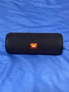 (Category: ) located in . Submitted by shop_0 (Listing ID 1027443064, Image 1). Description: .