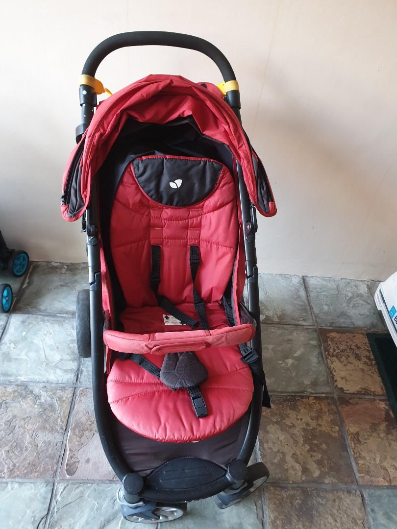 joie red pram