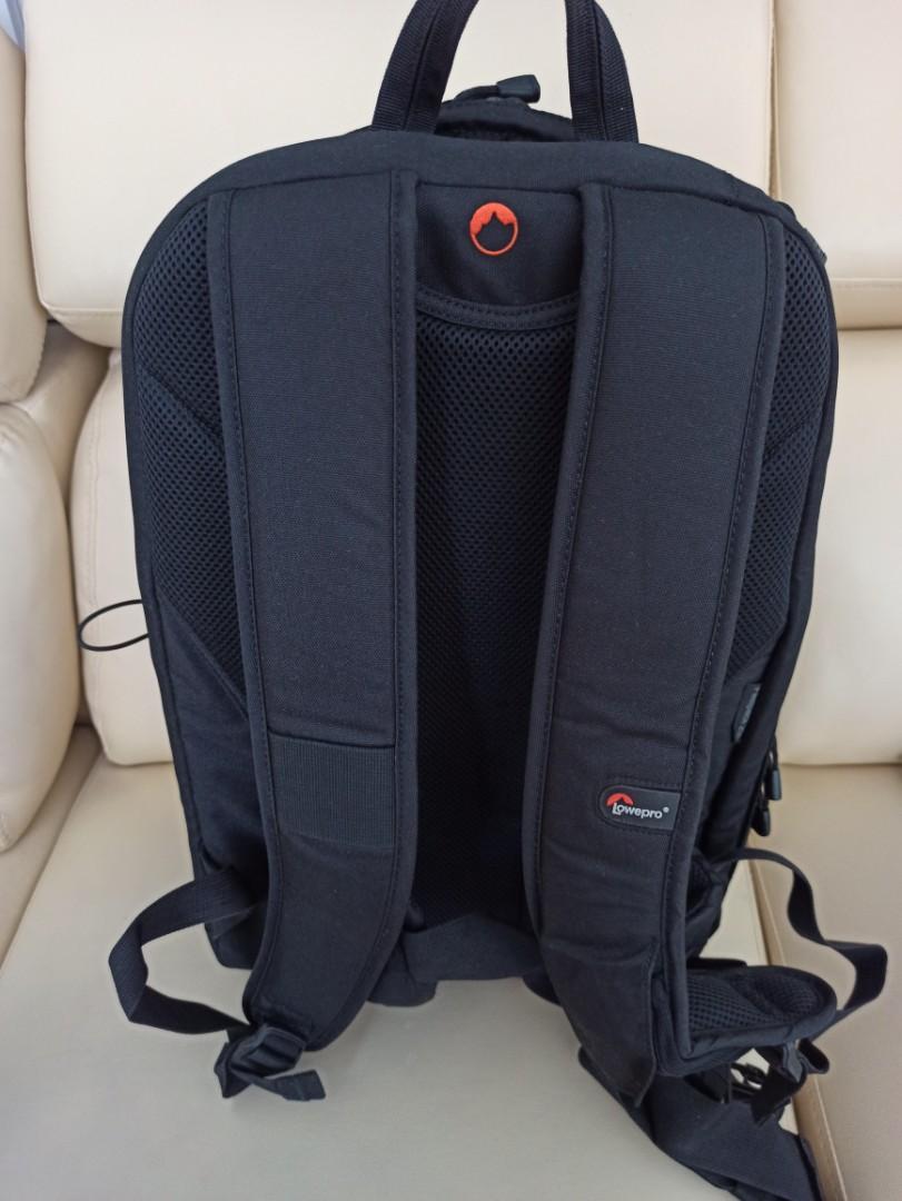 Lowepro camera backpack (Category: Backpacks) located in Singapore. Submitted by royalrabbit (Listing ID 1027313889, Image 3). Description: Original lowepro, still in good condition rarely used.