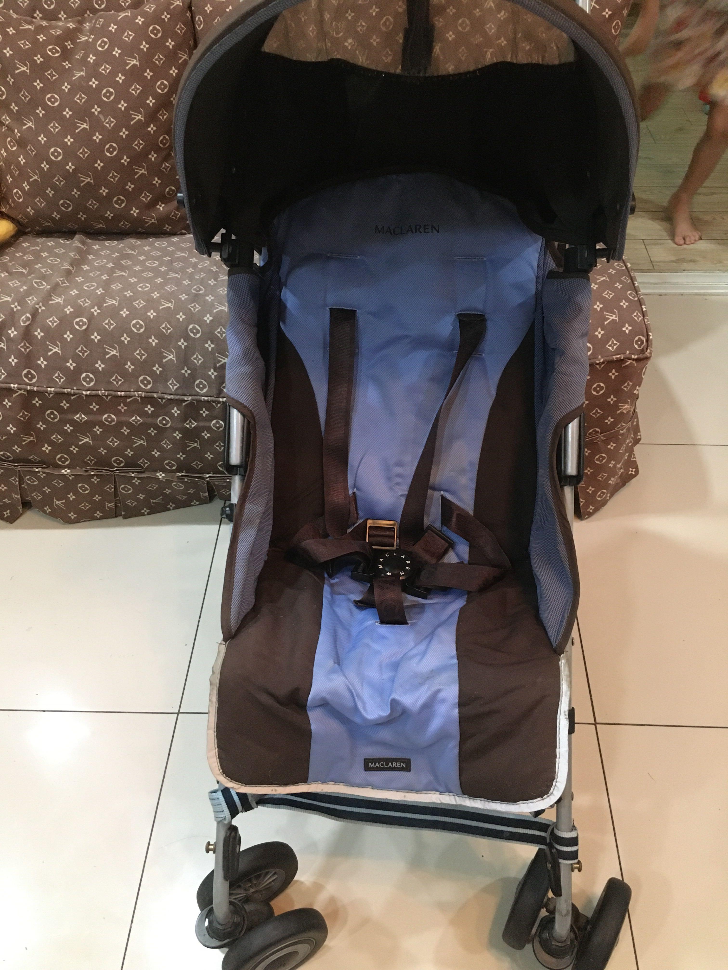 Maclaren Quest Stroller (Category: Strollers) located in Manila. Submitted by th1234shop (Listing ID 1027320691, Image 2). Description: Sale!!! Please read: Maclaren Quest Stroller Issues: No footrest, flaw on handle rubber, stain on top of canopy (please check the pictures) MOP: BPI, BDO m, Gcash transfer only Delivery: Lalamove, grab.