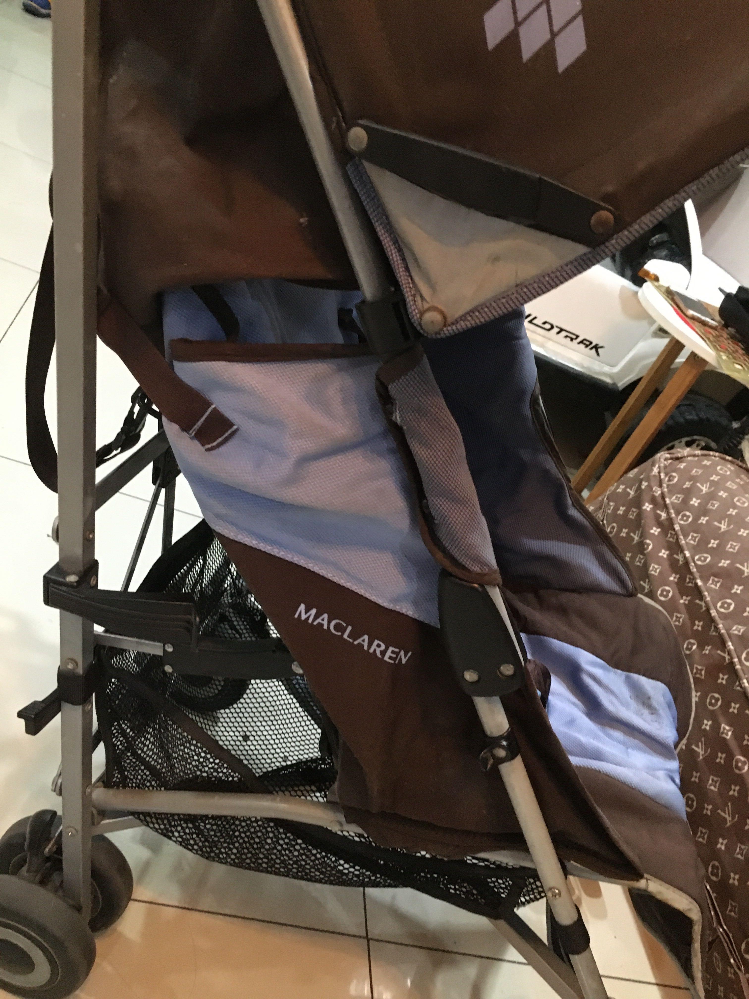 Maclaren Quest Stroller (Category: Strollers) located in Manila. Submitted by th1234shop (Listing ID 1027320691, Image 3). Description: Sale!!! Please read: Maclaren Quest Stroller Issues: No footrest, flaw on handle rubber, stain on top of canopy (please check the pictures) MOP: BPI, BDO m, Gcash transfer only Delivery: Lalamove, grab.