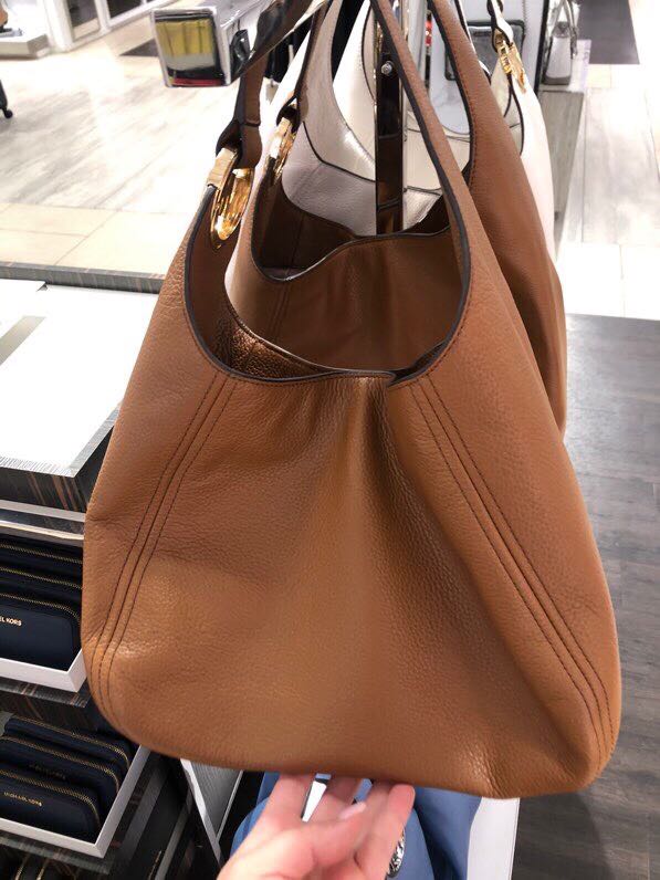 Michael Kors Fulton Large Hobo Shoulder Bag, Women's Fashion, Bags &  Wallets, Shoulder Bags on Carousell