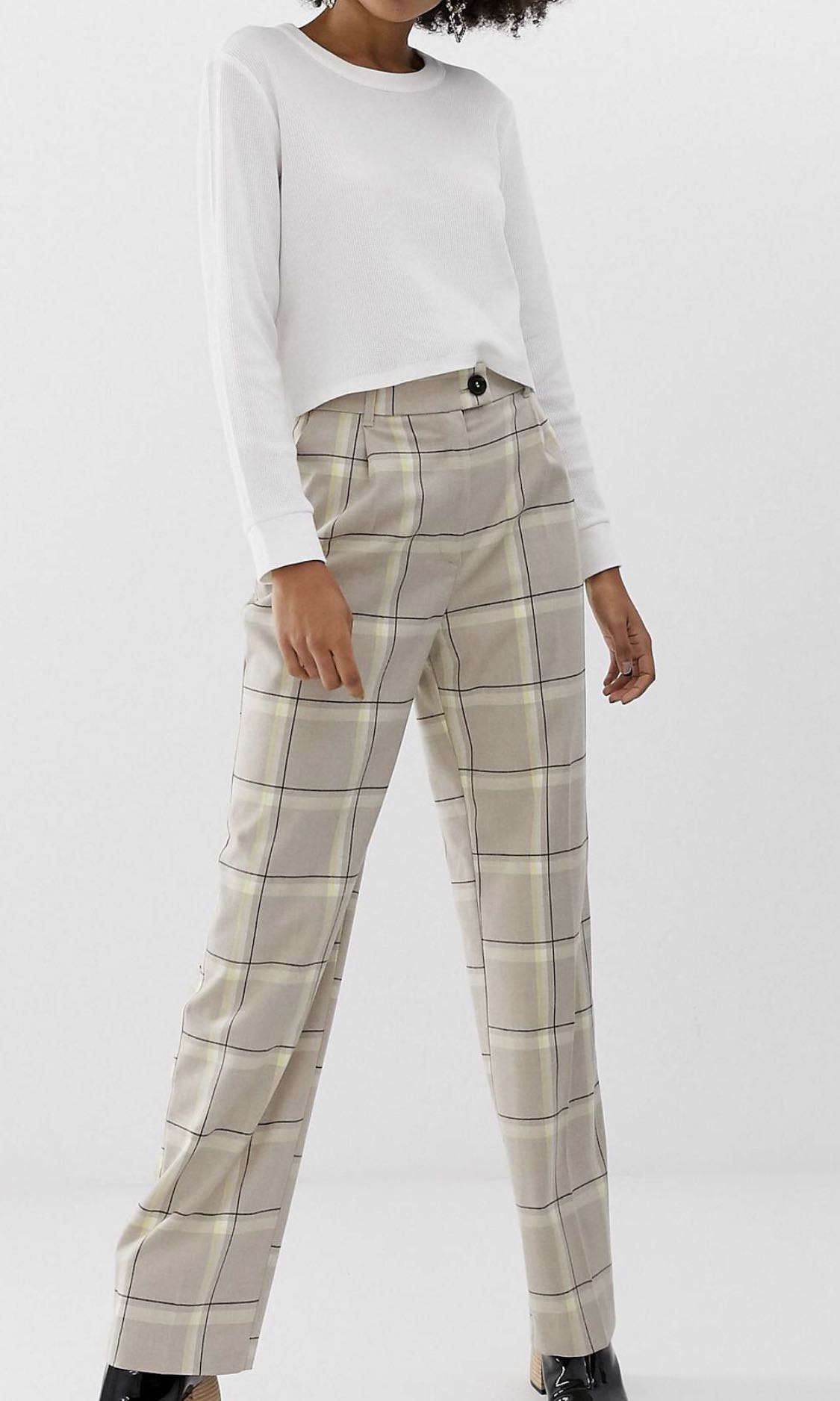 Monki Checkered Trousers in Beige 