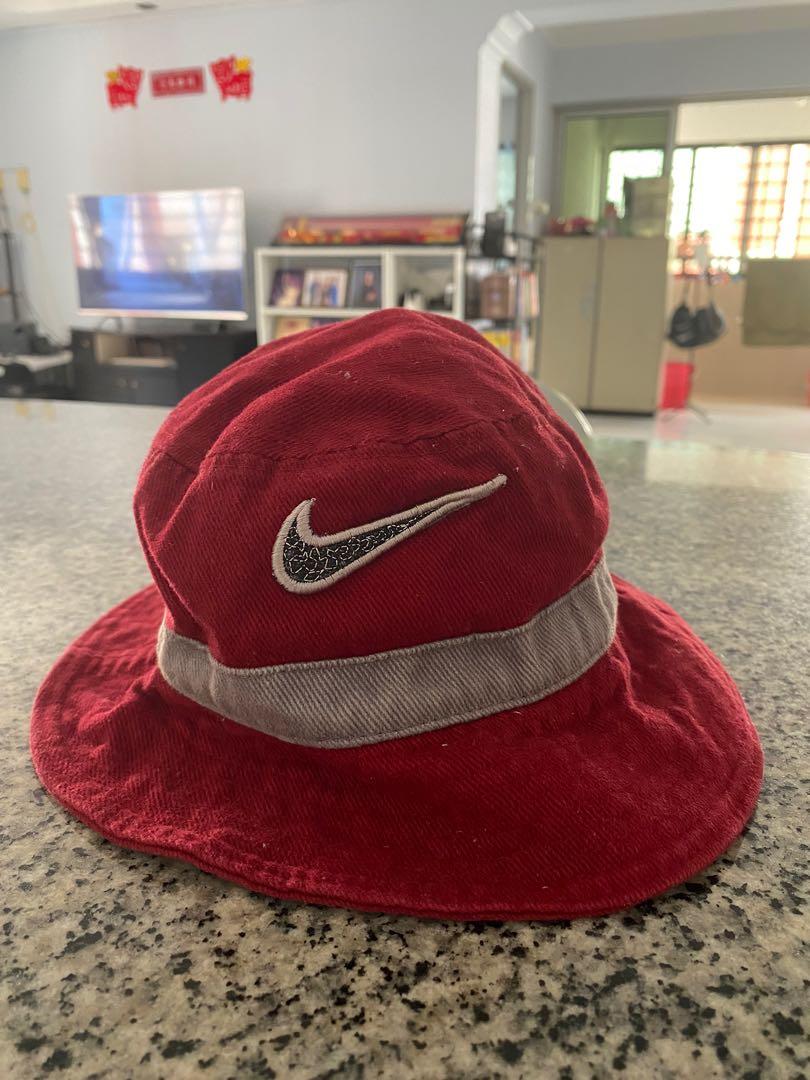 nike bucket hat red