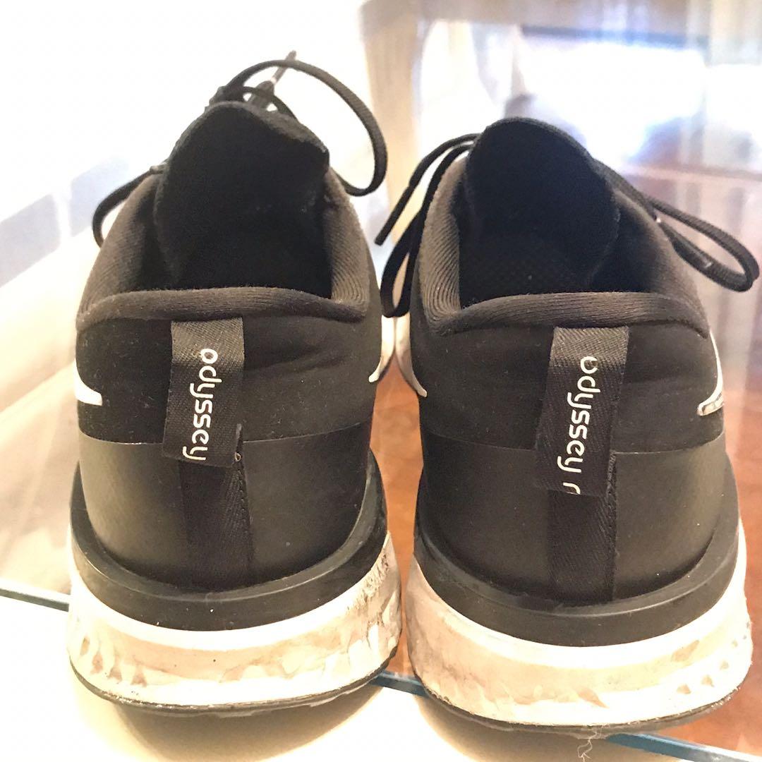 Nike Running Shoes Odyssey React (Category: Sneakers) located in San Juan City. Submitted by redclothes (Listing ID 1027266843, Image 3). Description: Condition 8/10 Authentic and Original Nike.