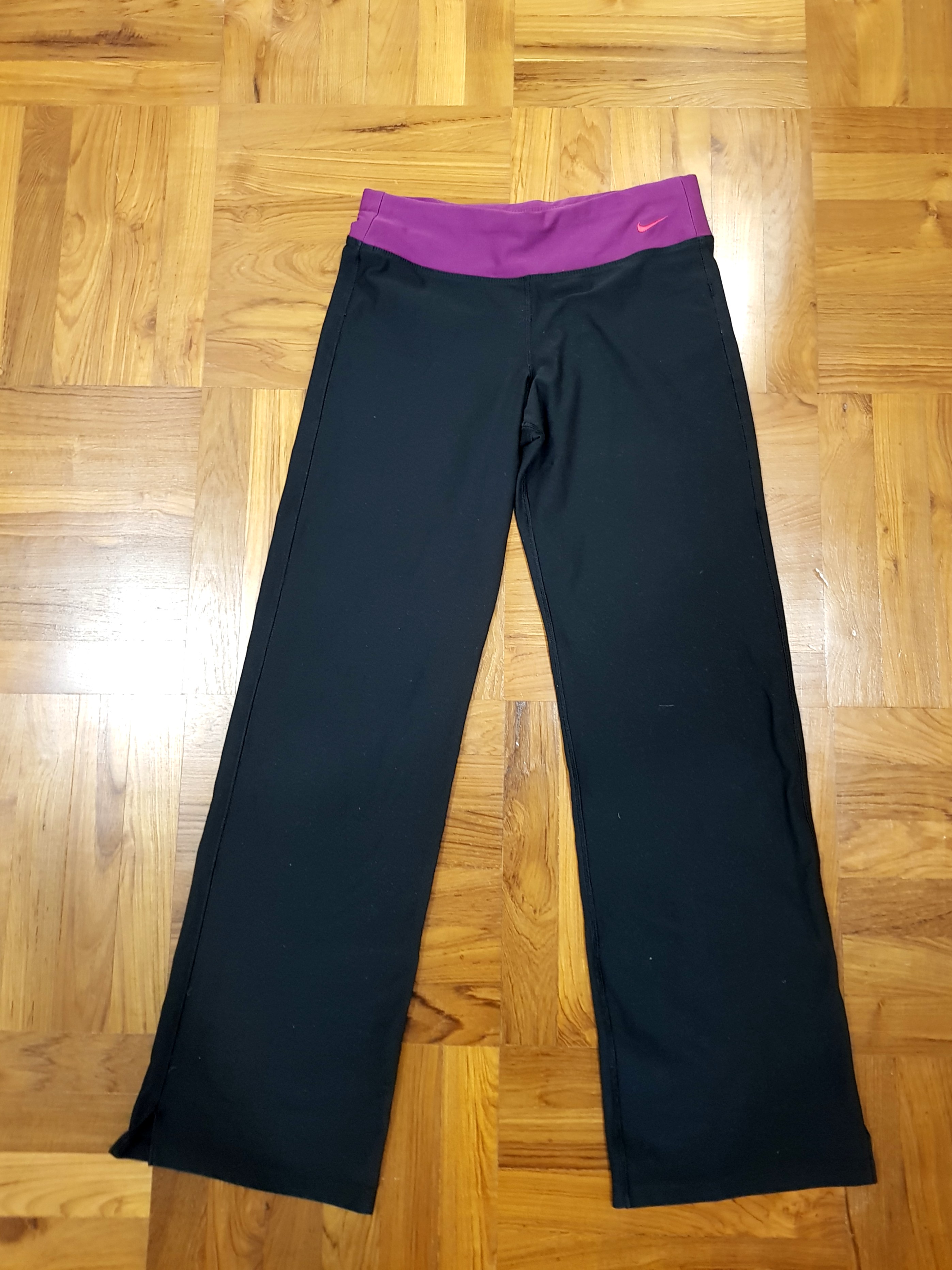 buy nike yoga pants