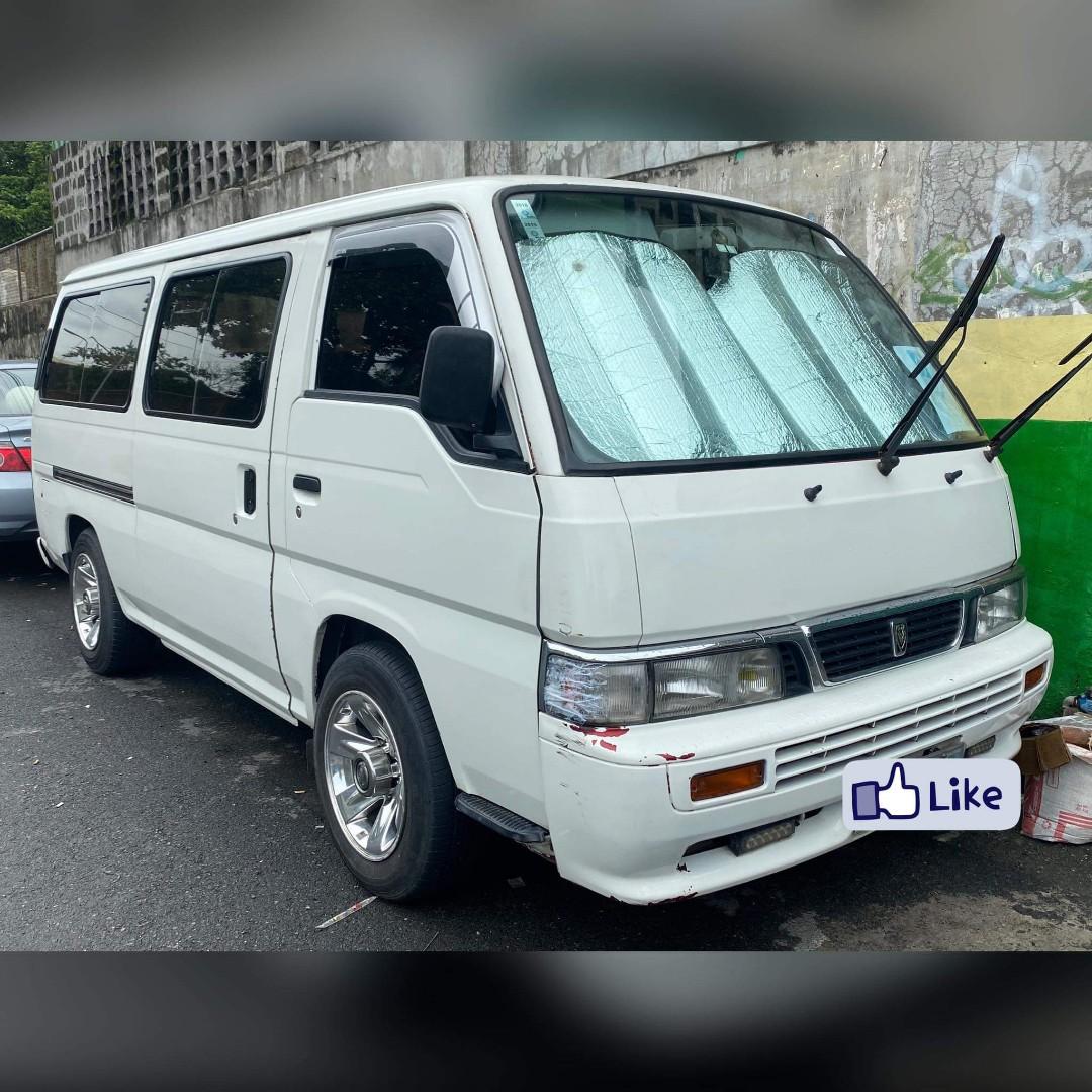 nissan urvan white