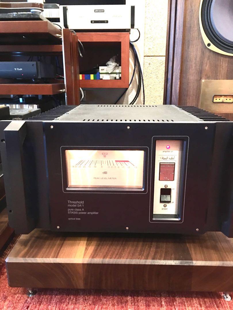 Pair of vintage Threshold SA1 monoblock power Amplifier Class A for