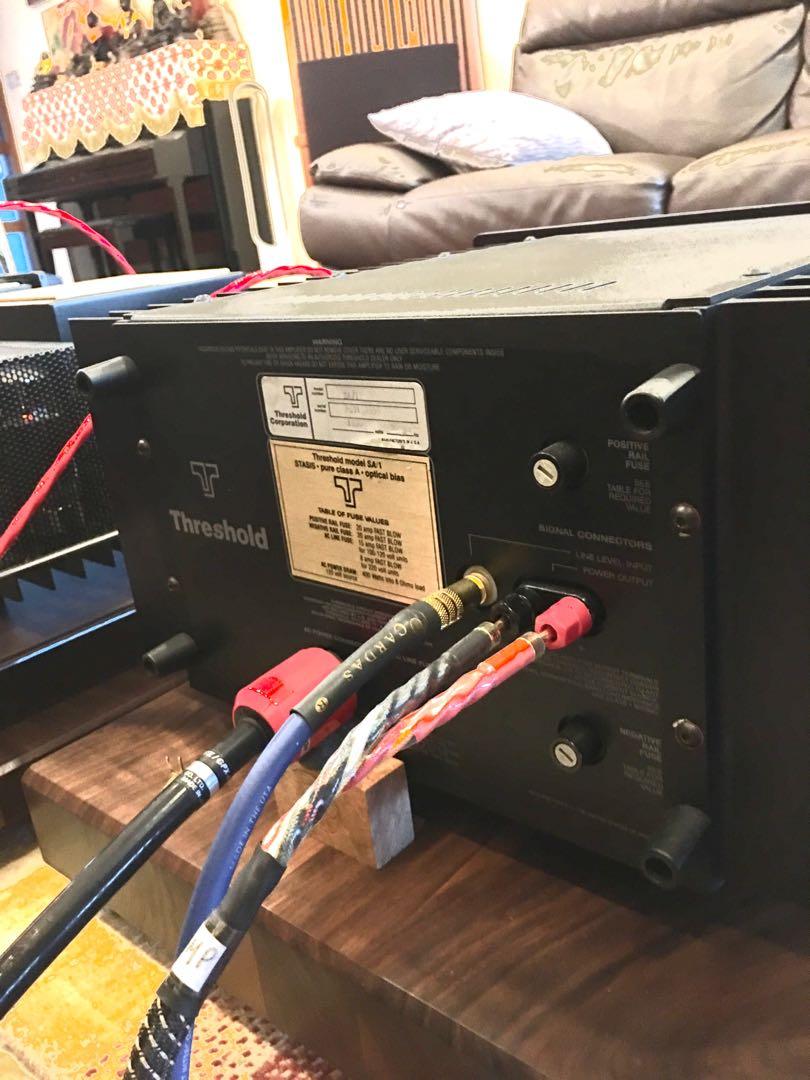 Pair of vintage Threshold SA1 monoblock power Amplifier Class A for