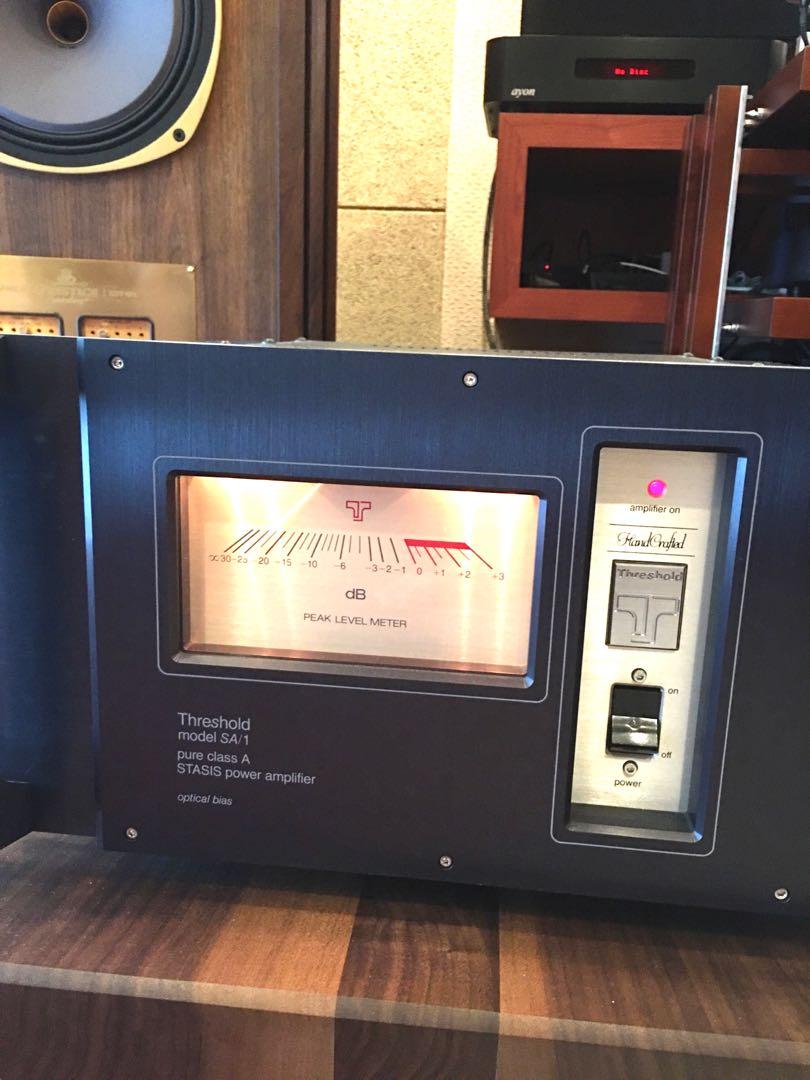 Pair of vintage Threshold SA1 monoblock power Amplifier Class A for