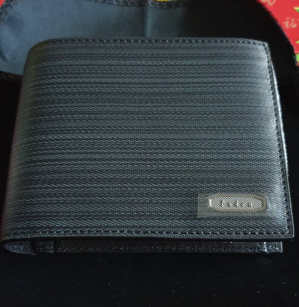 Pedro Wallet, Men's Fashion, Watches & Accessories, Wallets & Card ...