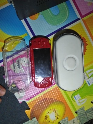 Psp Red God Of War Edition Hobbies Toys Toys Games On Carousell