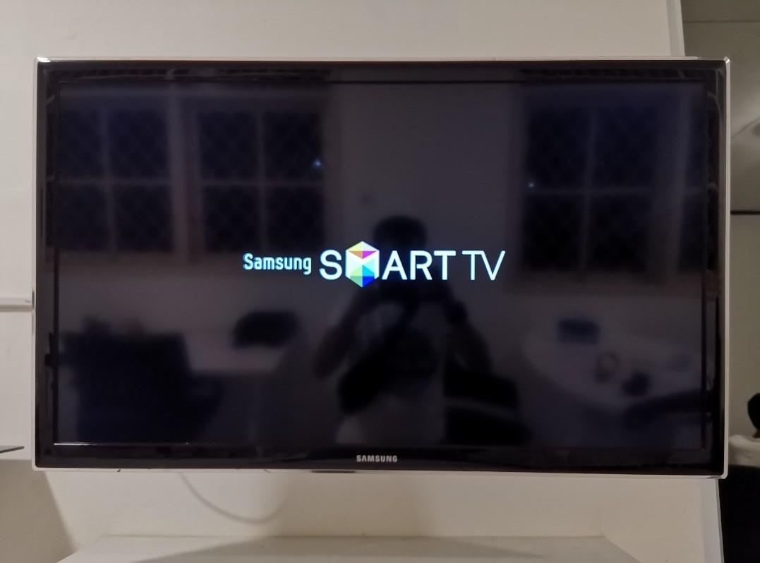 Samsung Smart Tv 40 Inch Led Elektronik Tv Perlengkapan Hiburan Di Carousell