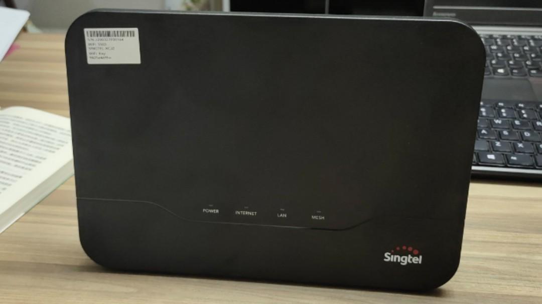 Singtel mesh router, Computers & Tech, Parts & Accessories, Networking ...