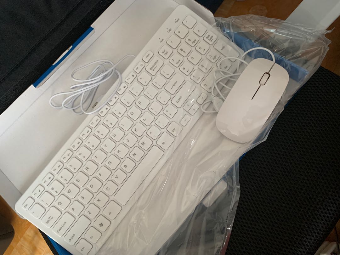 Slim keyboard and mouse