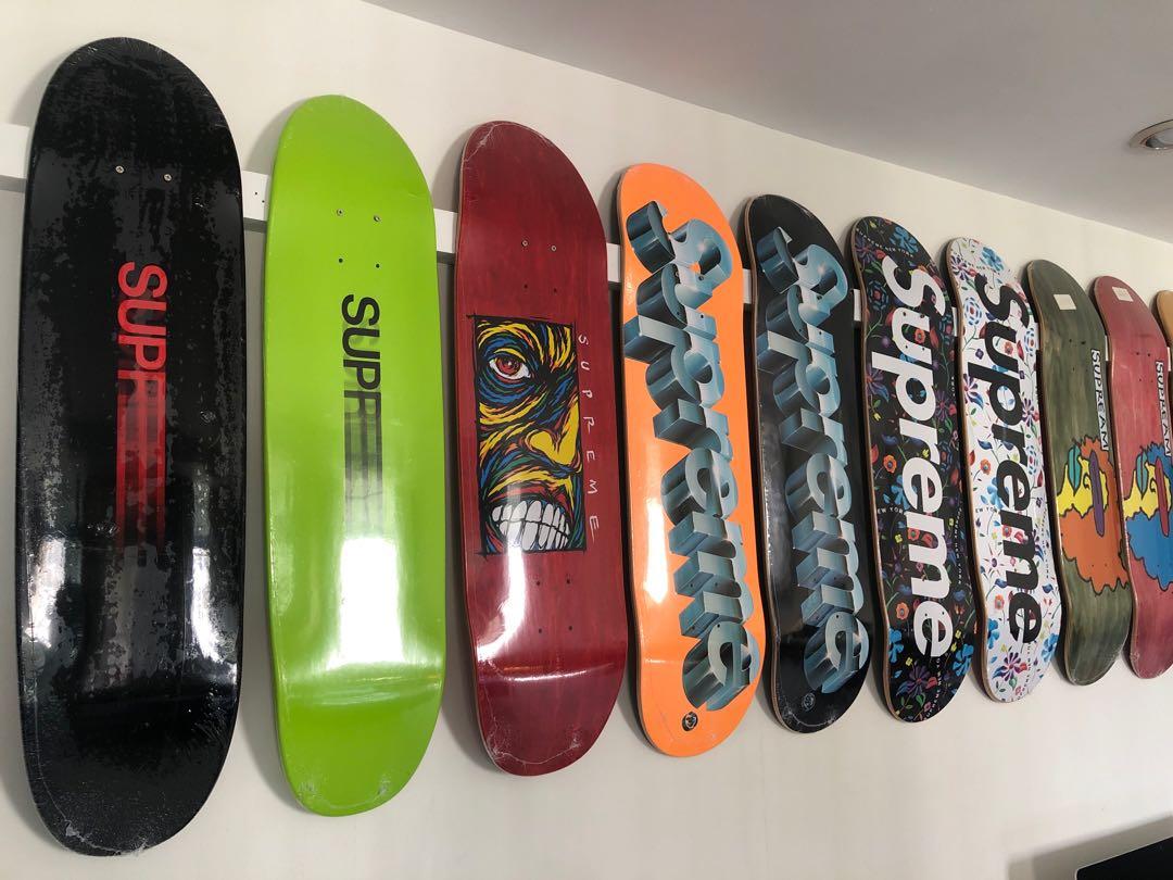 supreme motion skateboard