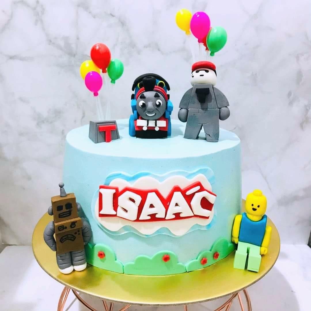 Thomas The Train Roblox Lego Balloon Party Cake Food Drinks Baked Goods On Carousell - edible personalised roblox icing cake topper 7 12 image only