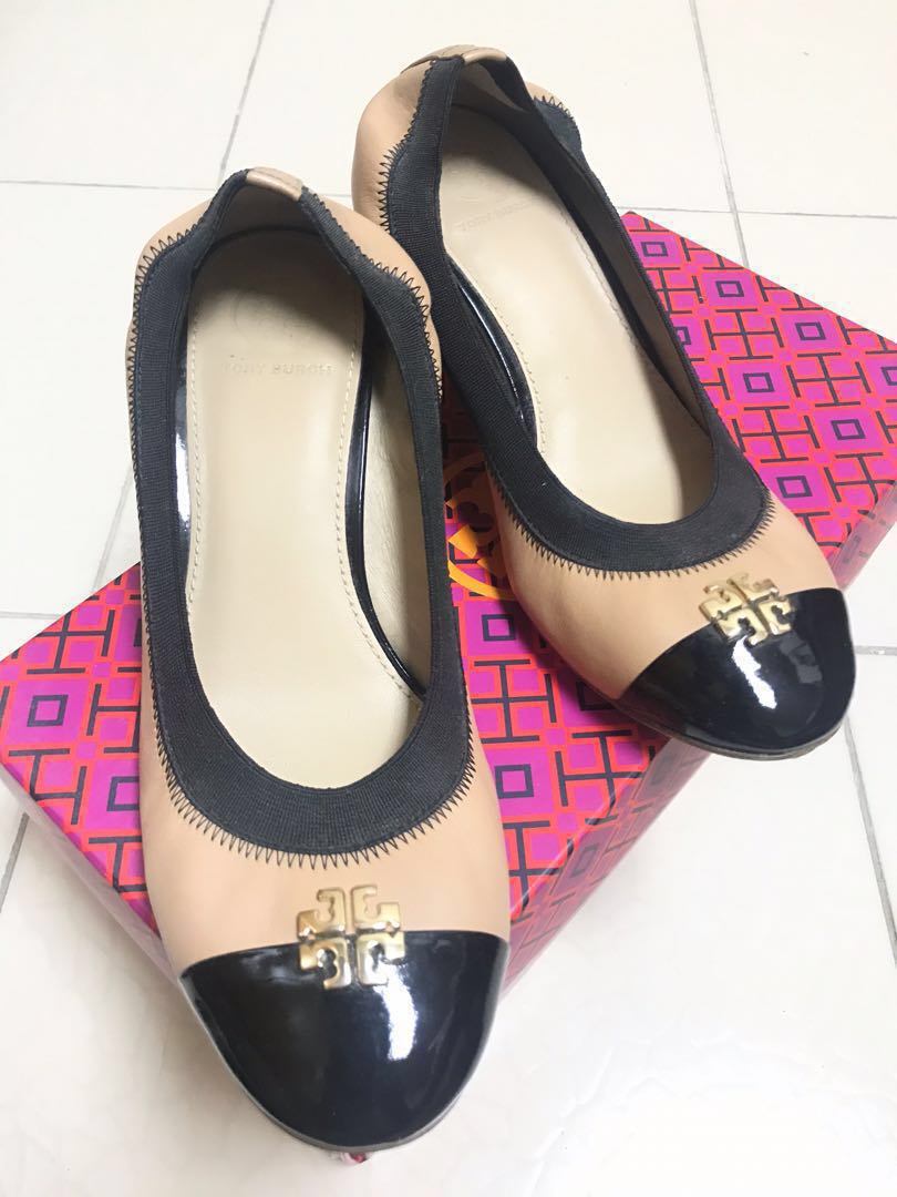 Tory Burch Nude Black Block Heel Pumps , Women's Fashion, Footwear,  Heels on Carousell