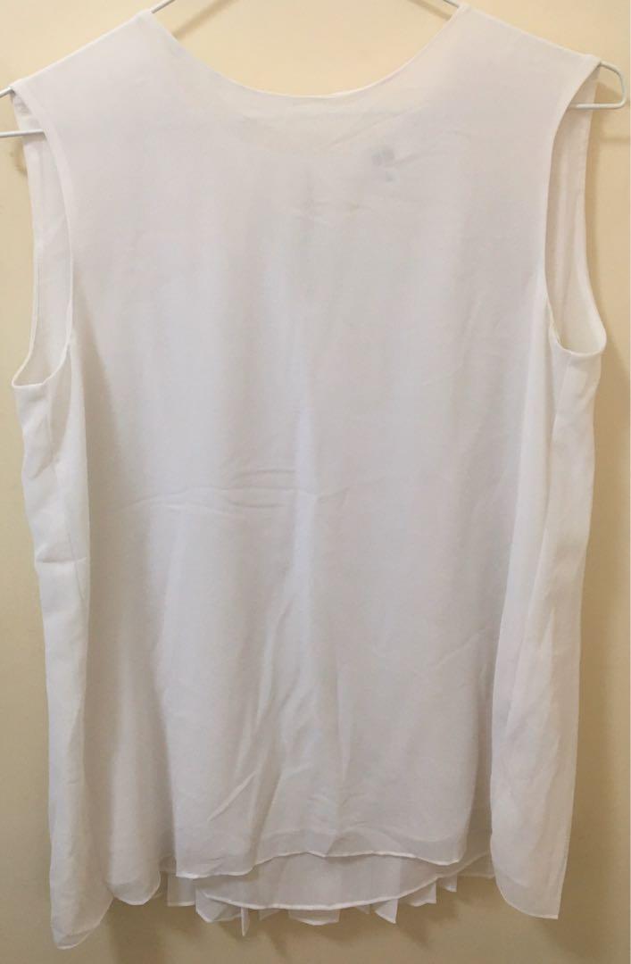 清屋 Uniqlo 雪紡上衣 女裝 女裝上衣 外套 Carousell