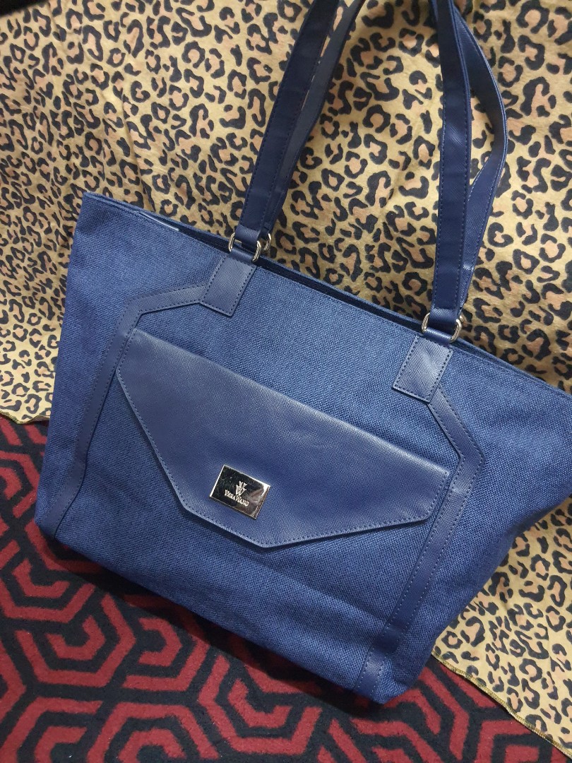 Vera wang tote bags clearance