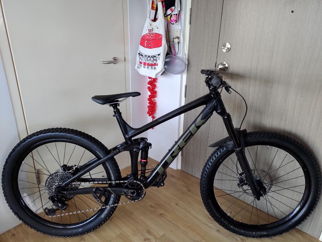 2019 Remedy 8 large 27.5 full overhaul by Trek Sports