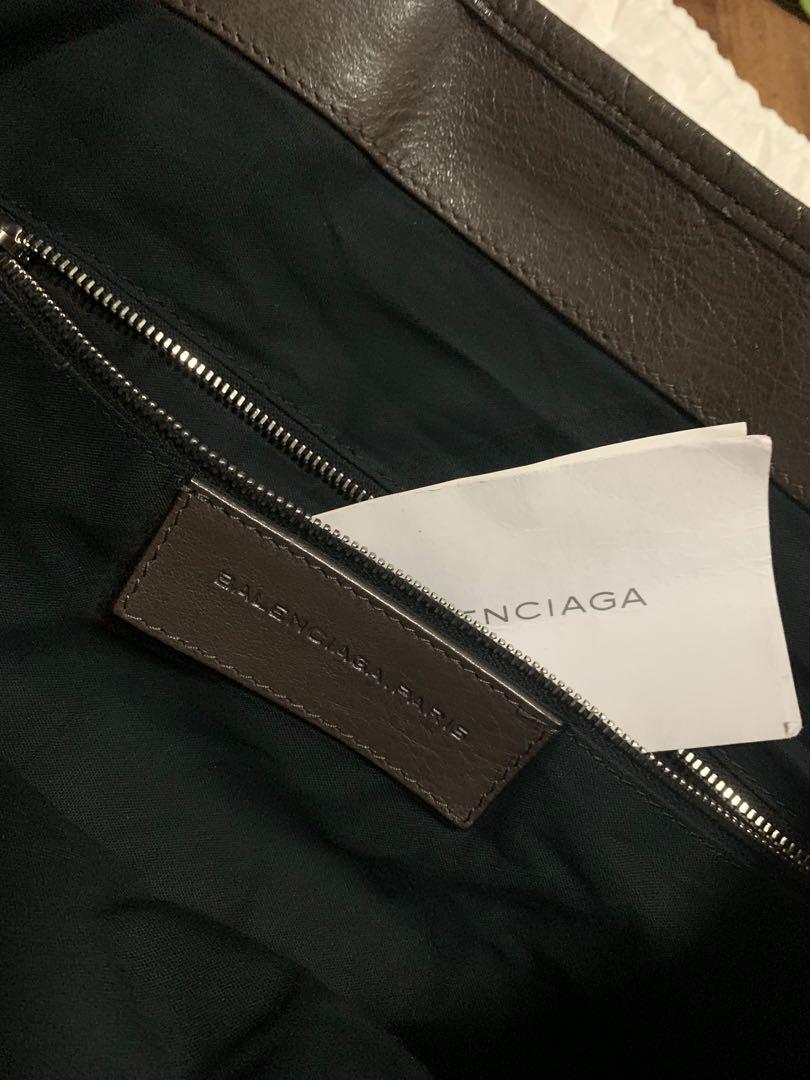 Authentic BALENCIAGA Bag (Category: Luxury Bags & Wallets) located in Manila. Submitted by mabuhaymiles (Listing ID 1027555612, Image 2). Description: Got this in Balenciaga Galeries Lafayette, Paris, France for 60,000 Pesos Good as new condition Really supple leather .