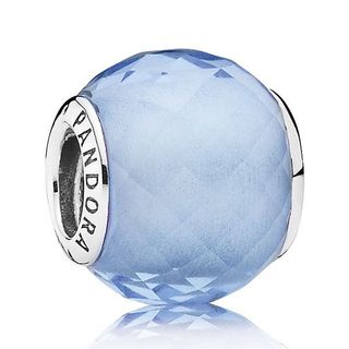 (Category: ) located in . Submitted by markeddownprices (Listing ID 1027686785, Image 1). Description: .