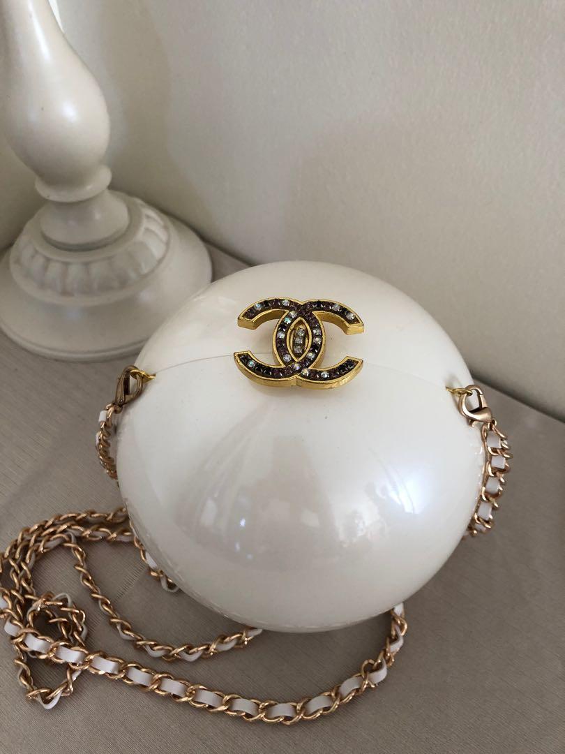 Chanel Japan Boutique Vip Gift Pearl Bag 💯, Women'S Fashion, Bags &  Wallets, Purses & Pouches On Carousell