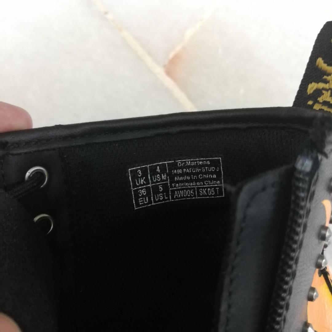 dr martens aw005