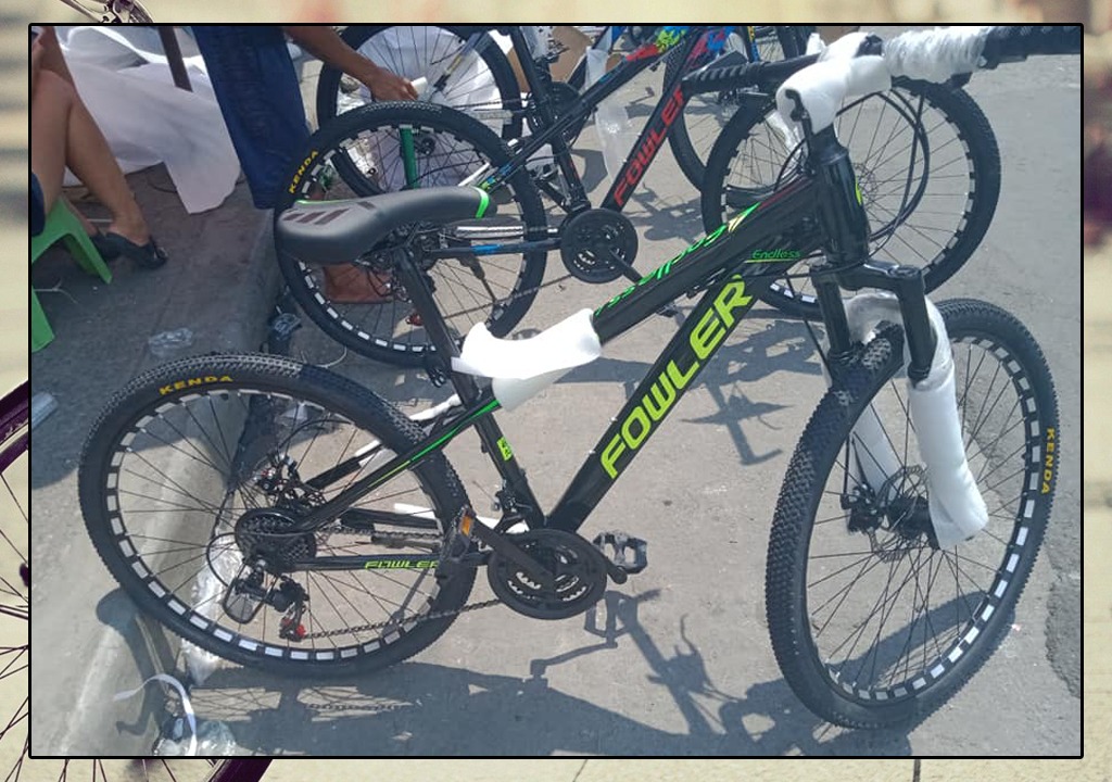 FOWLER MOUNTAIN BIKE SIZE 26ER Sports Equipment Bicycles Parts