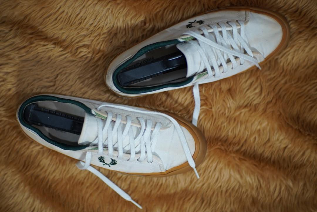 Fred Perry Sneakers (Category: Sneakers) located in Manila. Submitted by flicklex (Listing ID 1027522339, Image 3). Description: Selling this Fred Perry underspin sneakers in excellent used condition please do check pictures for more details. RFS: Decluttering.