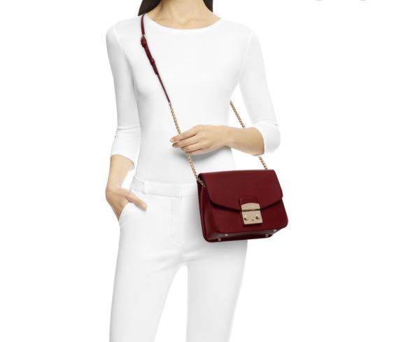 Furla metropolis crossbody discount s ciliegia d