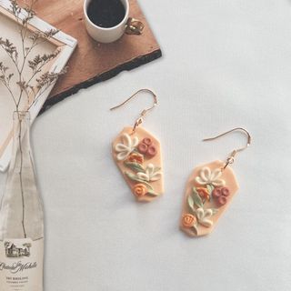 (Category: ) located in . Submitted by sincerelyeli.co (Listing ID 1027673439, Image 1). Description: .