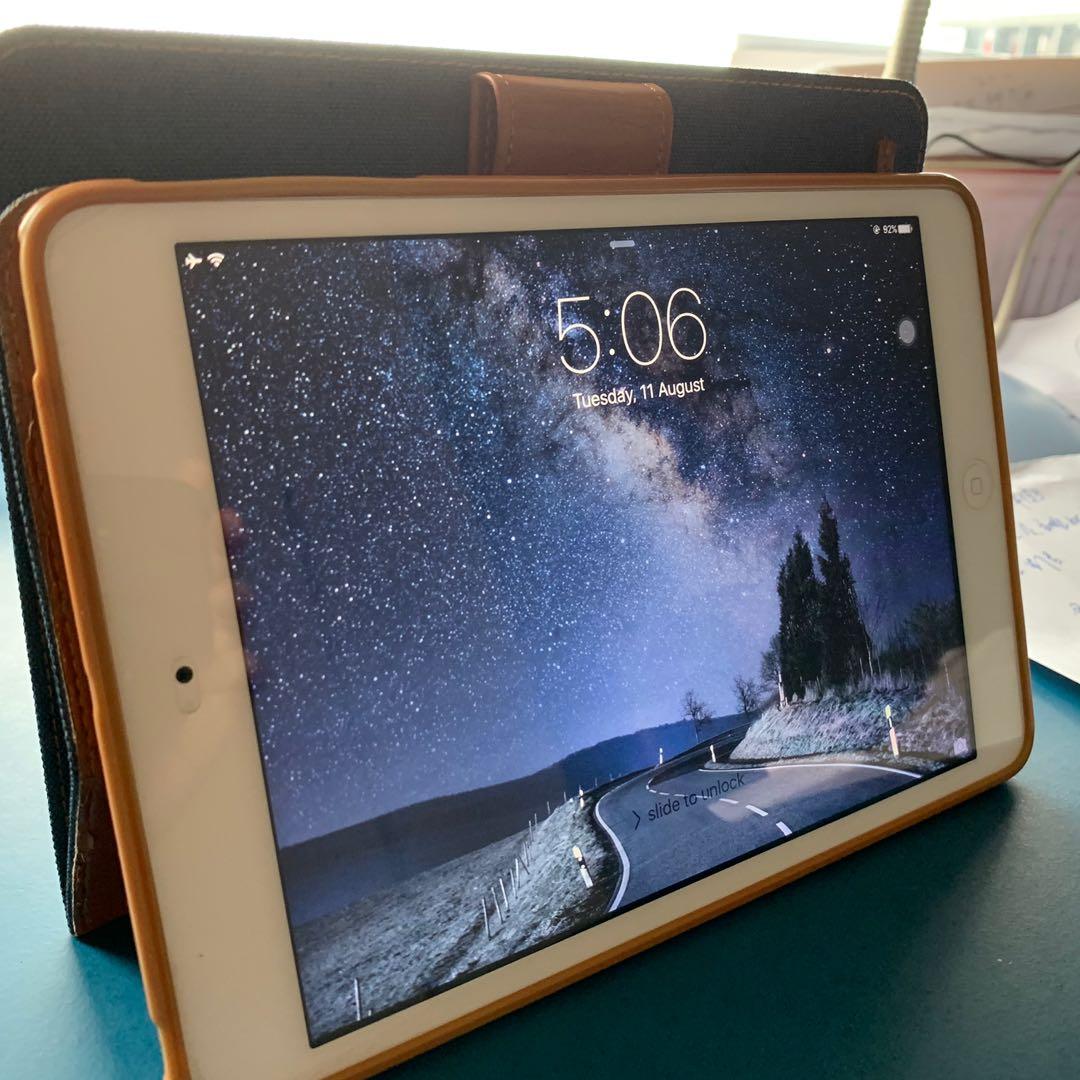 iPad mini 2 Wi-Fi 16GB Silver ME279ZP/A, Mobile Phones & Gadgets 