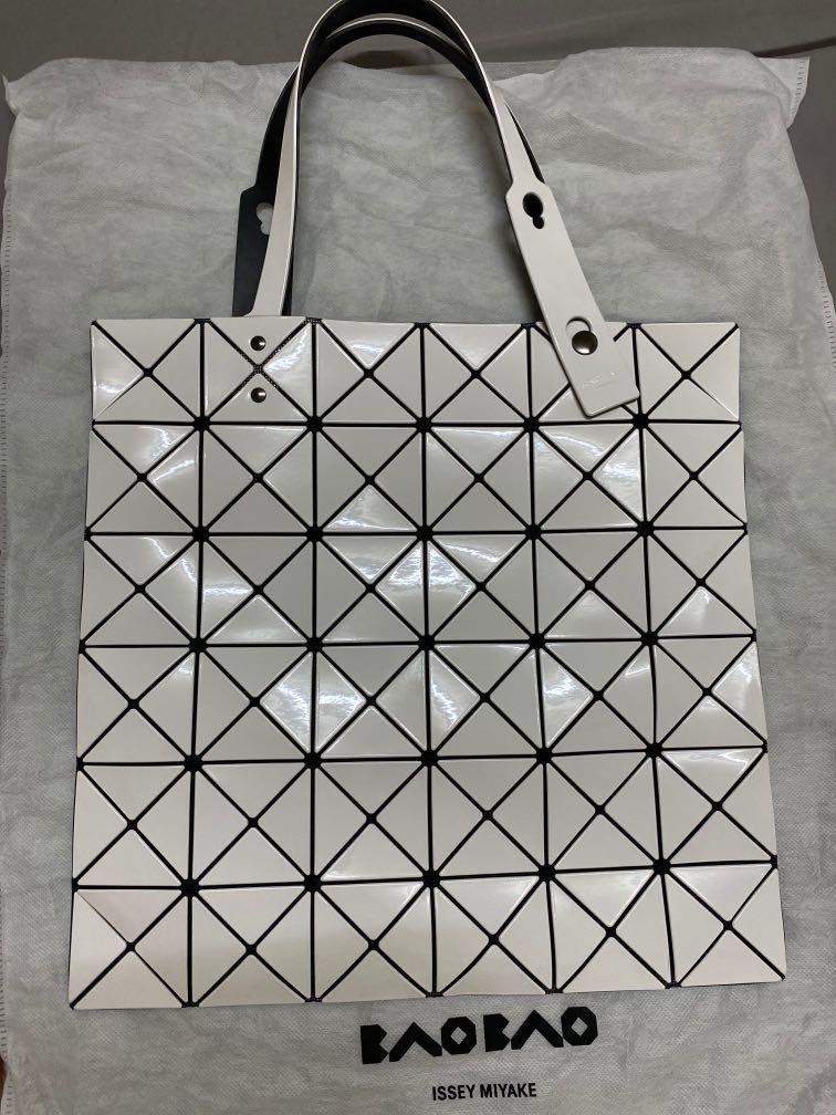 ISSEY MIYAKE BAOBAO
