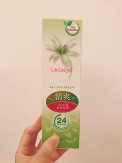 （分類：）位於 。 由 yellowcircleee 提交（商品編號 1027659456，圖片 1）。簡介： 。