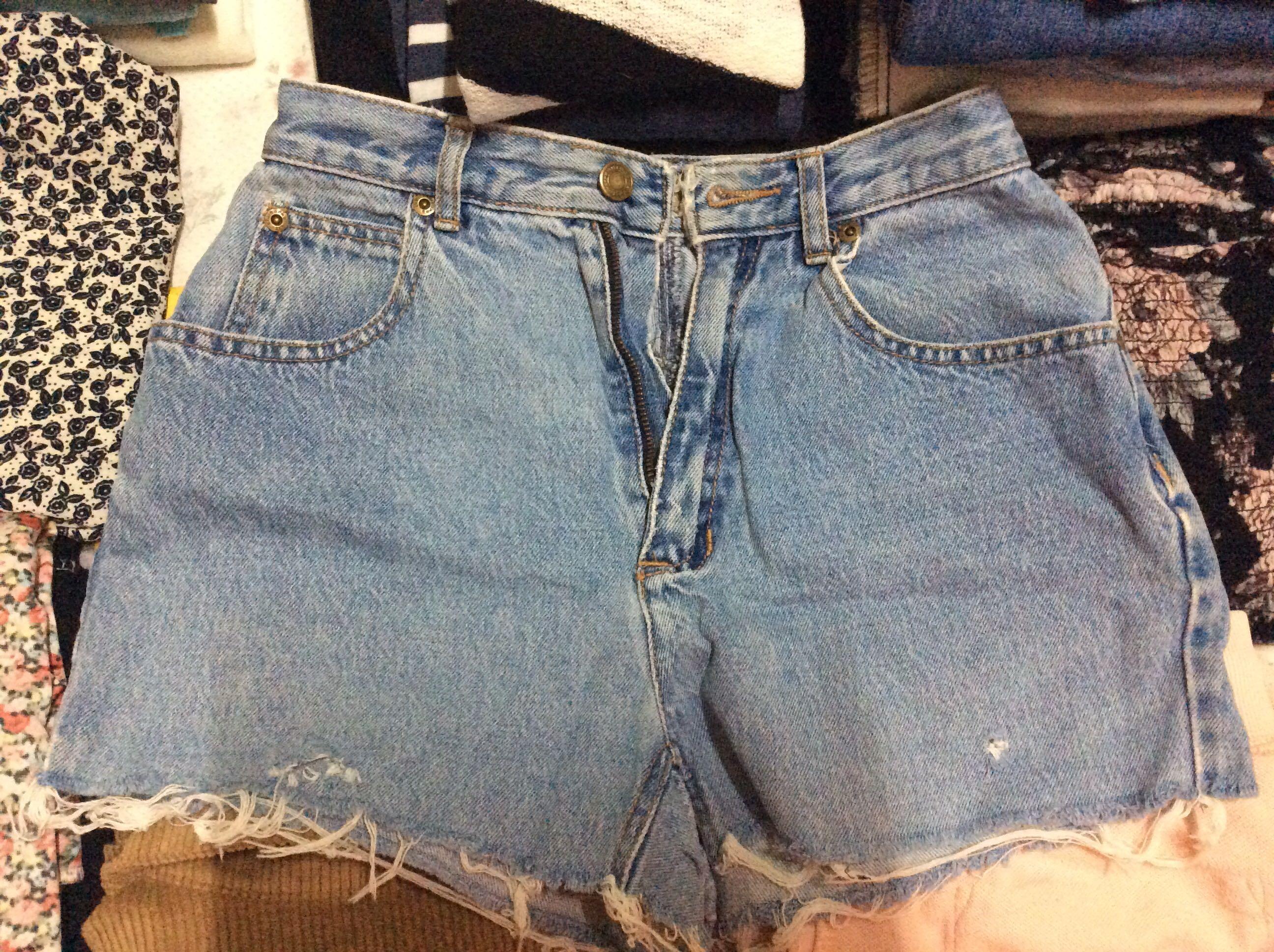 liz claiborne jean shorts