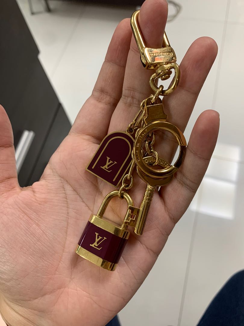 Louis Vuitton, Accessories, 38 Euc Louis Vuitton Lock And 1 Key With  Charm