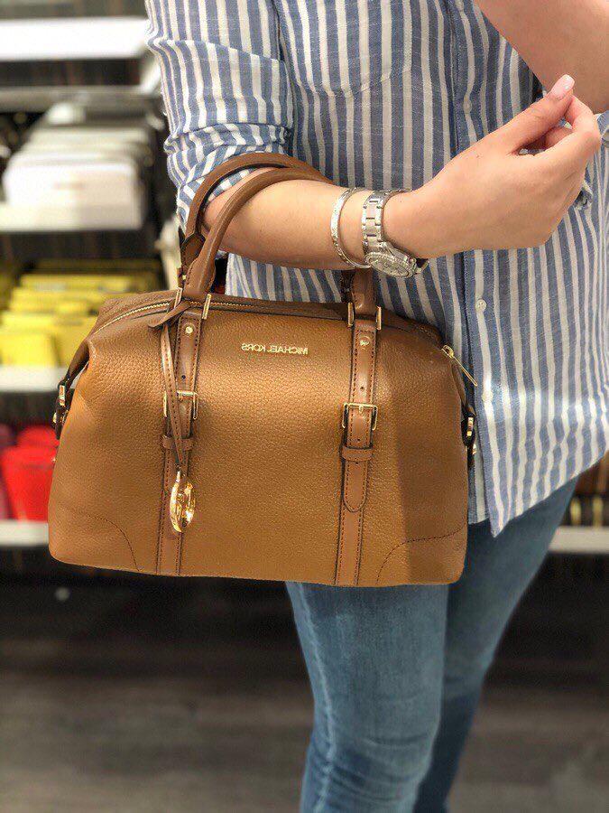 Michael Kors Ginger Large Duffle Bag, Women's Fashion, Bags & Wallets,  Purses & Pouches on Carousell