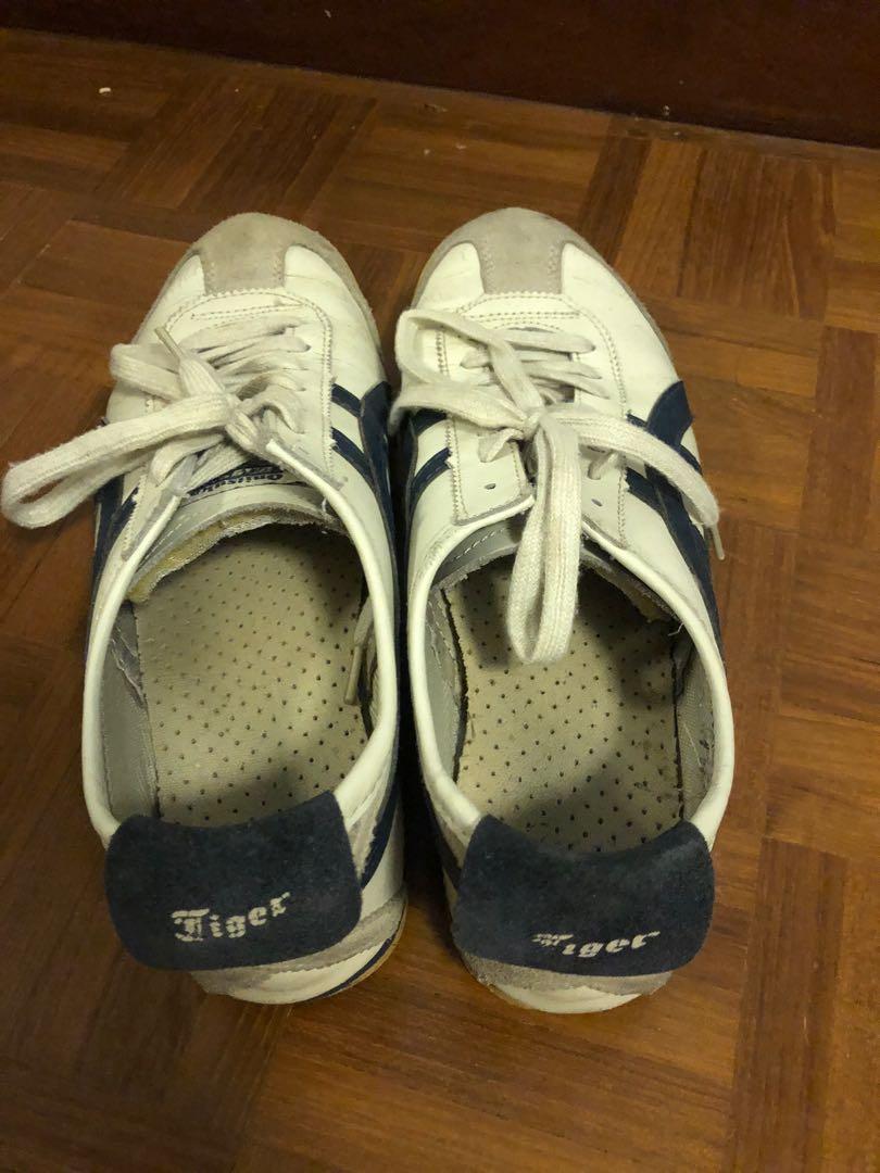 Onitsuka Tiger (Category: Sneakers) located in Singapore. Submitted by rolypolyyy (Listing ID 1027687492, Image 2). Description: USED ONITSUKA TIGER CONDITION: 6/10 .