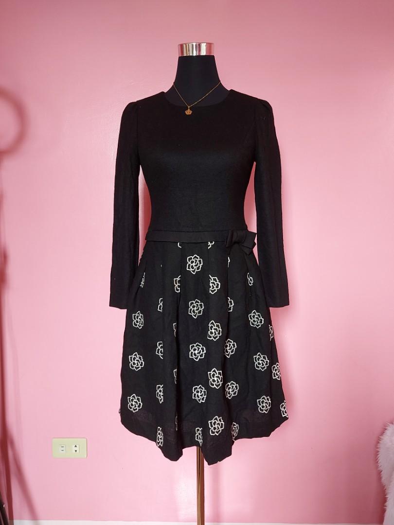 Preloved dresses (Category: Dresses) located in San Jose del Monte. Submitted by shegotit (Listing ID 1027586885, Image 2). Description: preloved dresses but in a very good condition. 180 each dresses are fit to small to.medium.body frame.