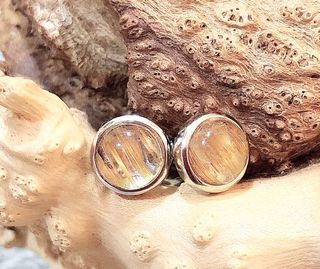 (Category: ) located in . Submitted by ezcrystals (Listing ID 1027701075, Image 1). Description: .