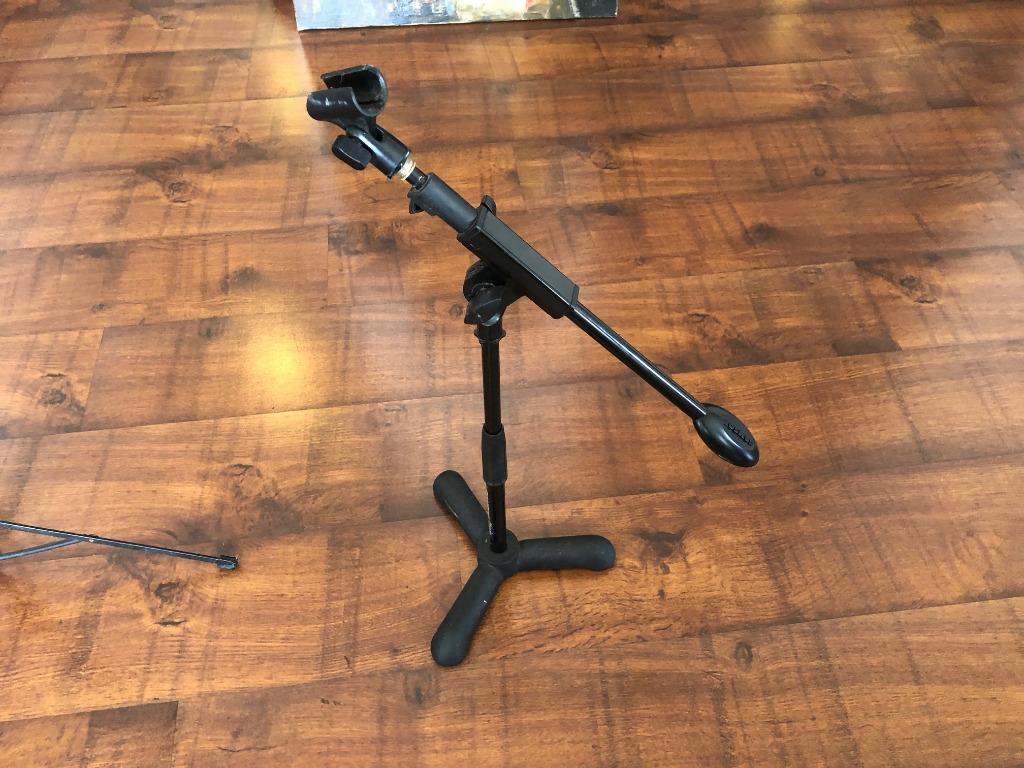 Samson mb1 mini boom outlet stand