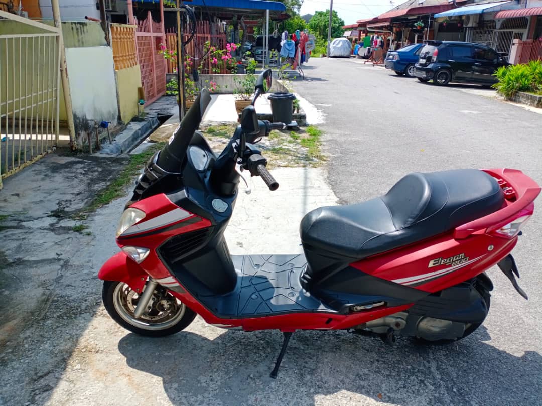 Skuter Modenas Elegan 200cc Motorbikes On Carousell