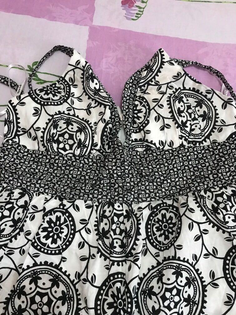 Summer Dress My Michelle (Category: Dresses) located in Pasig City. Submitted by sandraand (Listing ID 1027496258, Image 3). Description: Location: Santolan Pasig Size: SMALL Used but not worn out Shipping fee shouldered by the buyer Grab/Lalamove/Mr.Speedy/Gogoxpress.