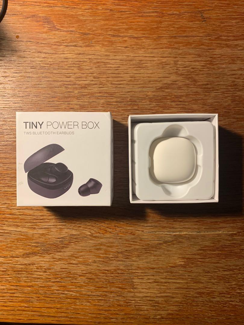 Tiny power box on sale tws bluetooth earbuds