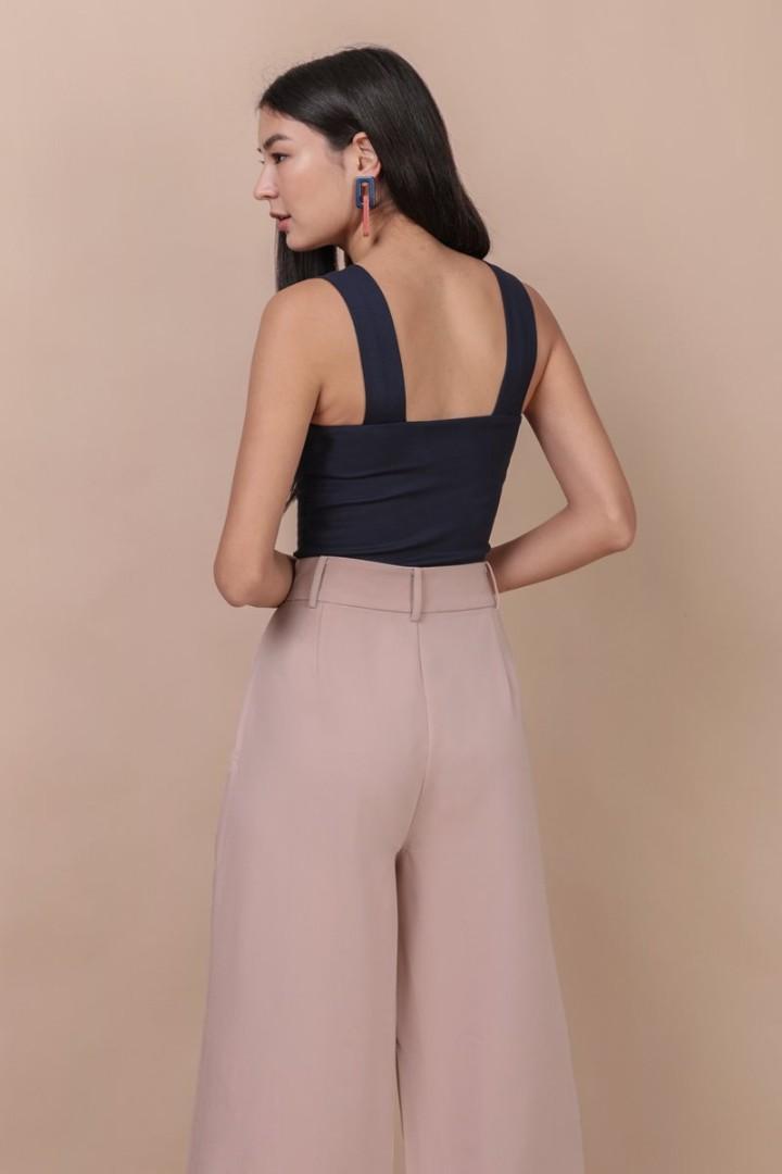 TTR Luna basic top (Category: Sleeveless) located in Singapore. Submitted by wildcotton (Listing ID 1027602579, Image 2). Description: BNWT Available in Navy (sold) , Green and Camel.